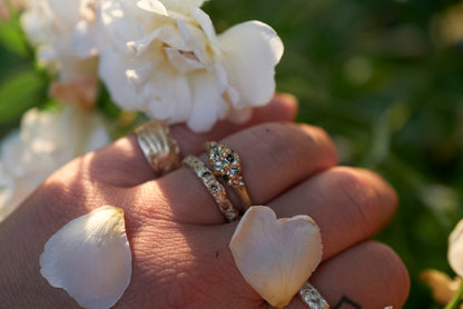 Champagne Diamond Sand Form Scatter Ring