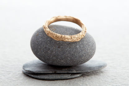 Beachcomber Gold Wedding Band