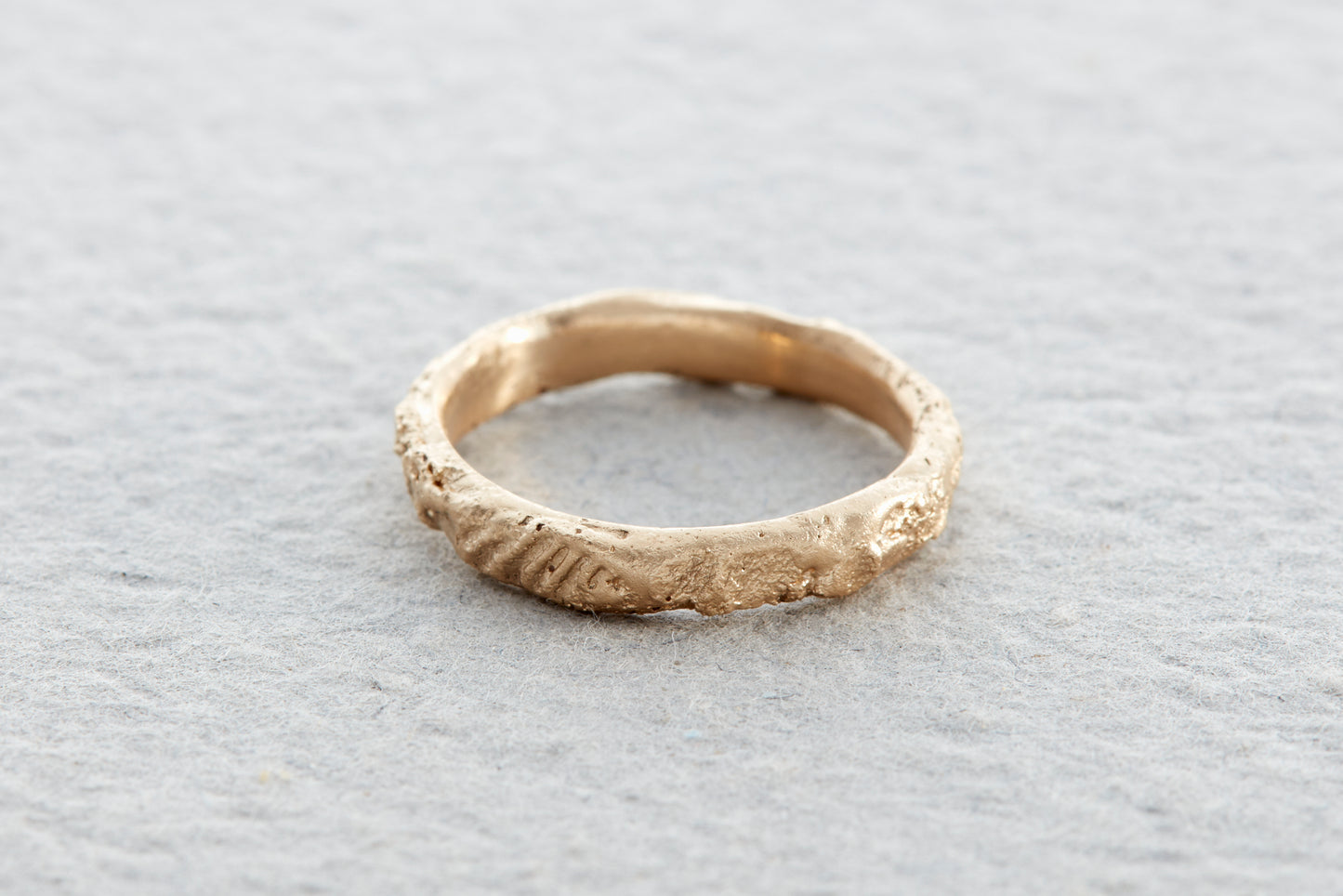 Beachcomber Gold Wedding Band
